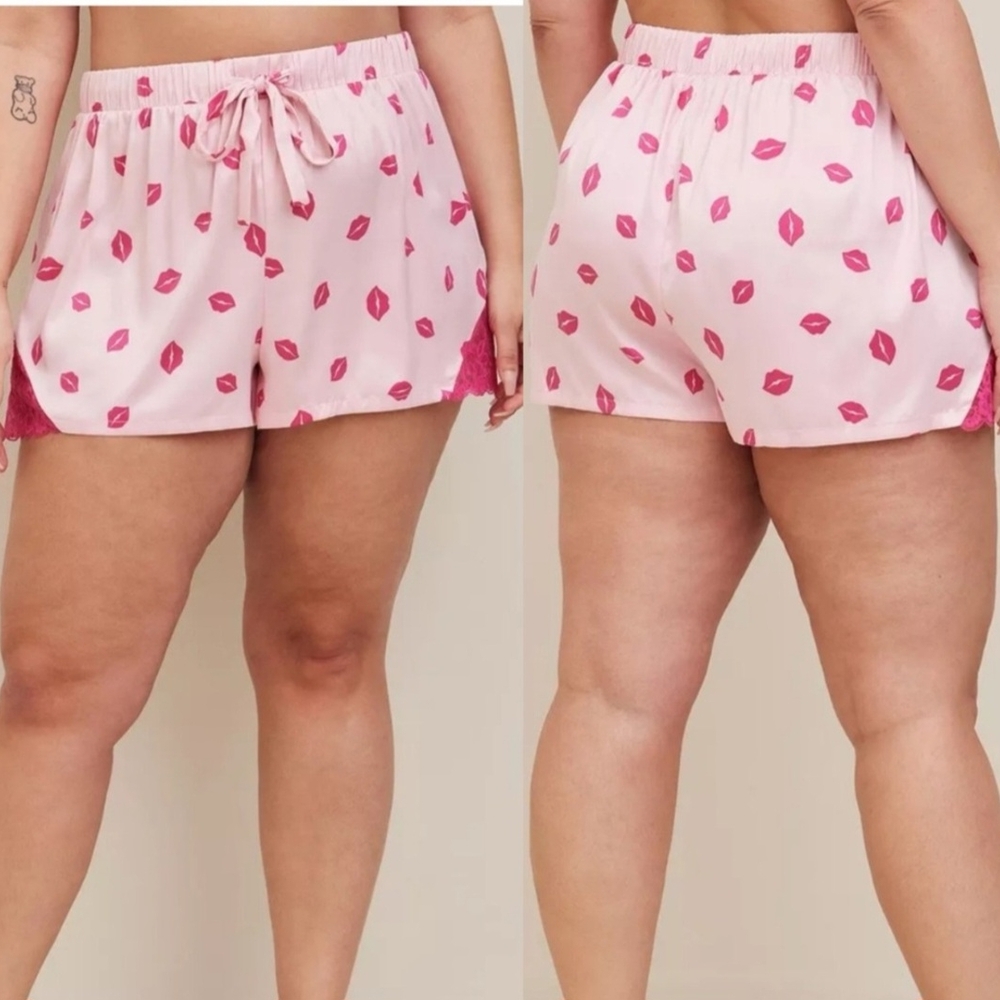 Pink Lip Print Sleep Shorts